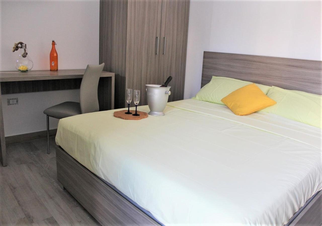Monolocali Residence Petraroli By Salentolimit Porto Cesareo Exterior foto
